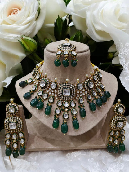 Kundan choker with earrings and tika